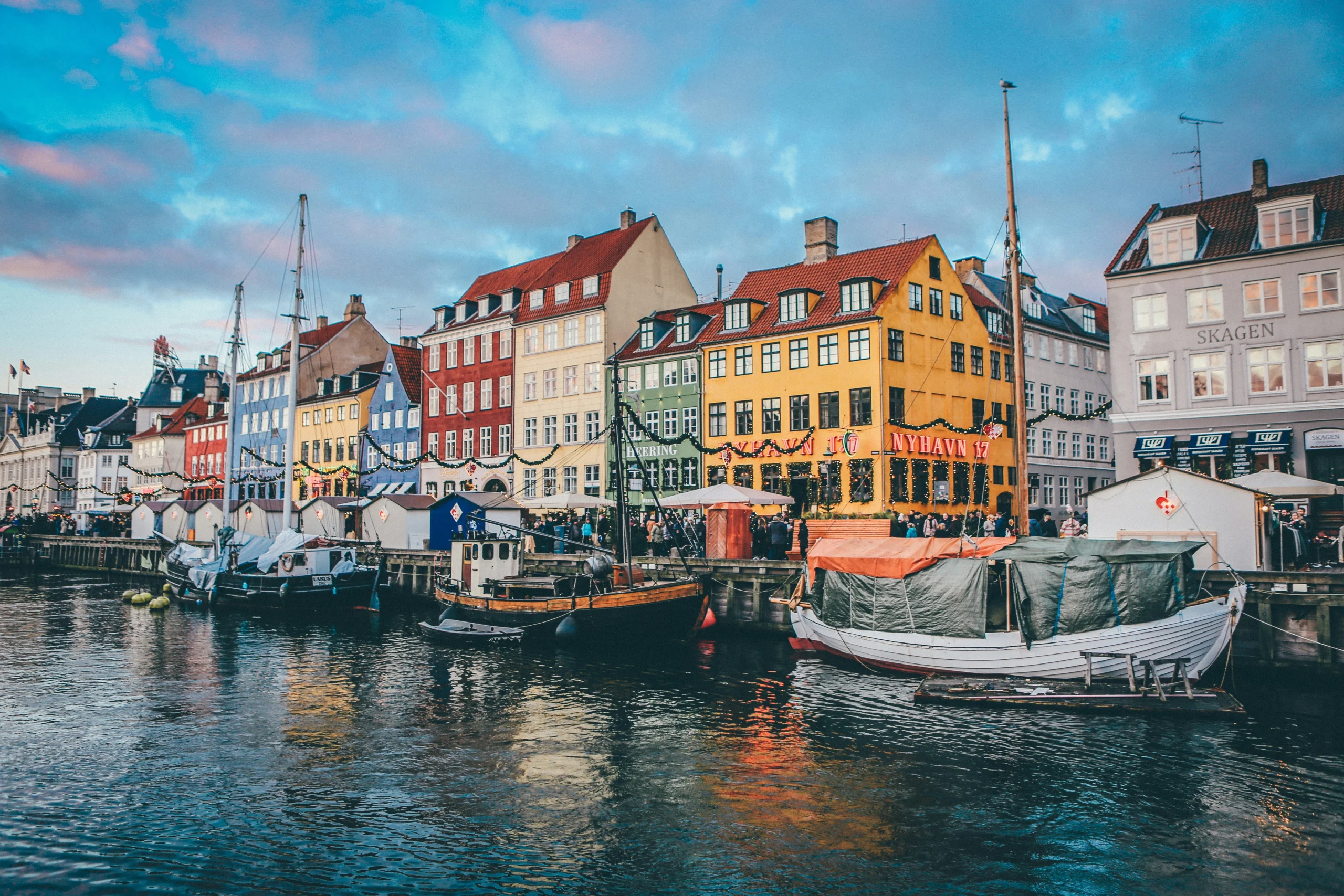 Copenhagen_harbour_nyhavn